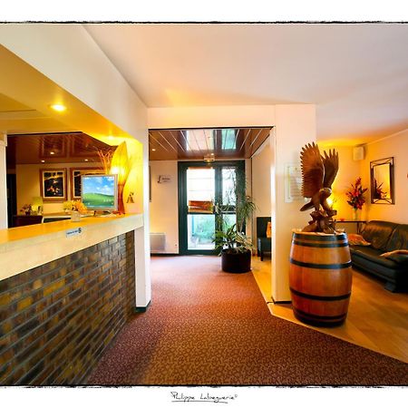 Logis Hotel Horus Restaurant Les Bruyeres Toulenne Екстериор снимка
