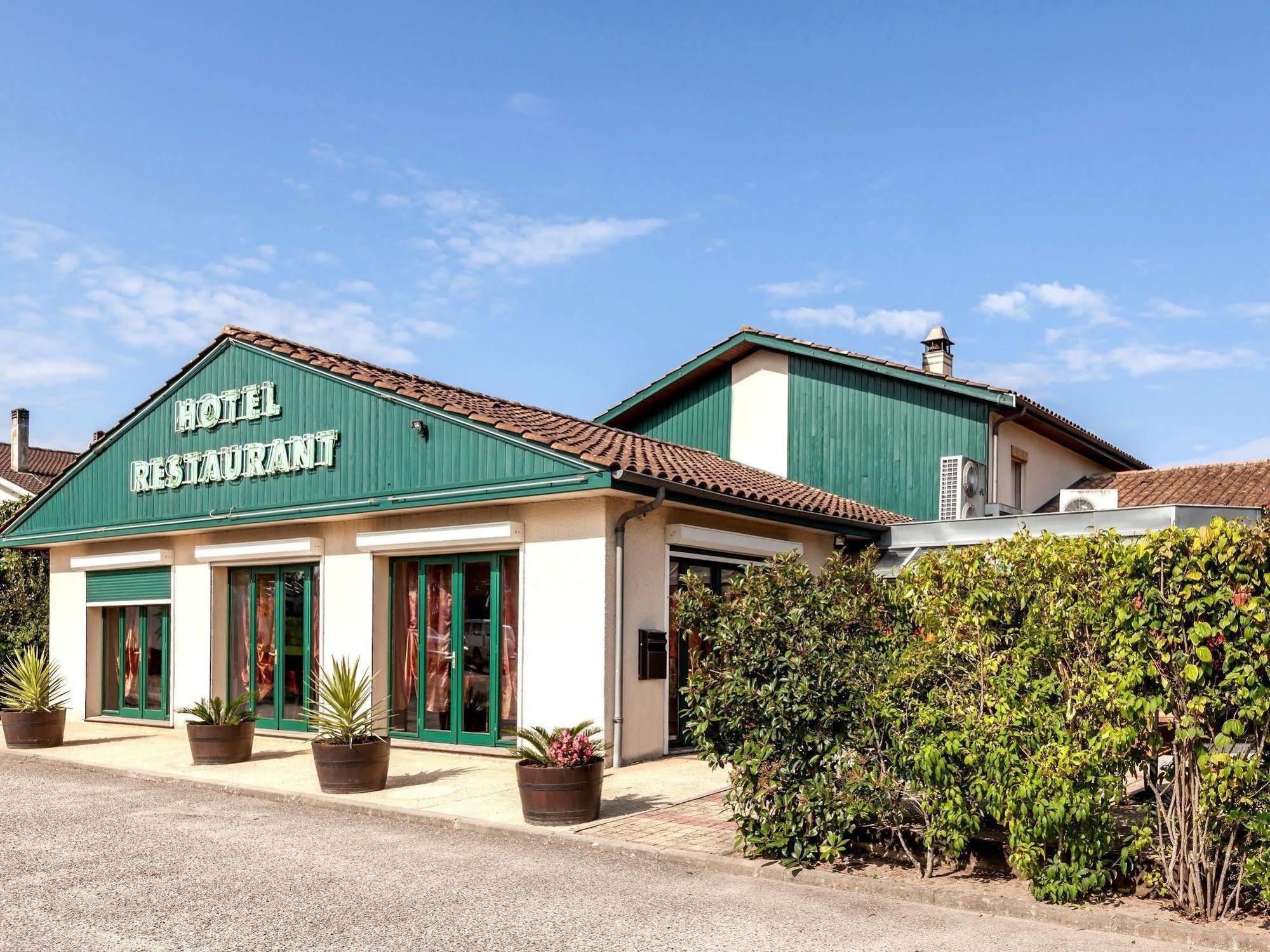 Logis Hotel Horus Restaurant Les Bruyeres Toulenne Екстериор снимка