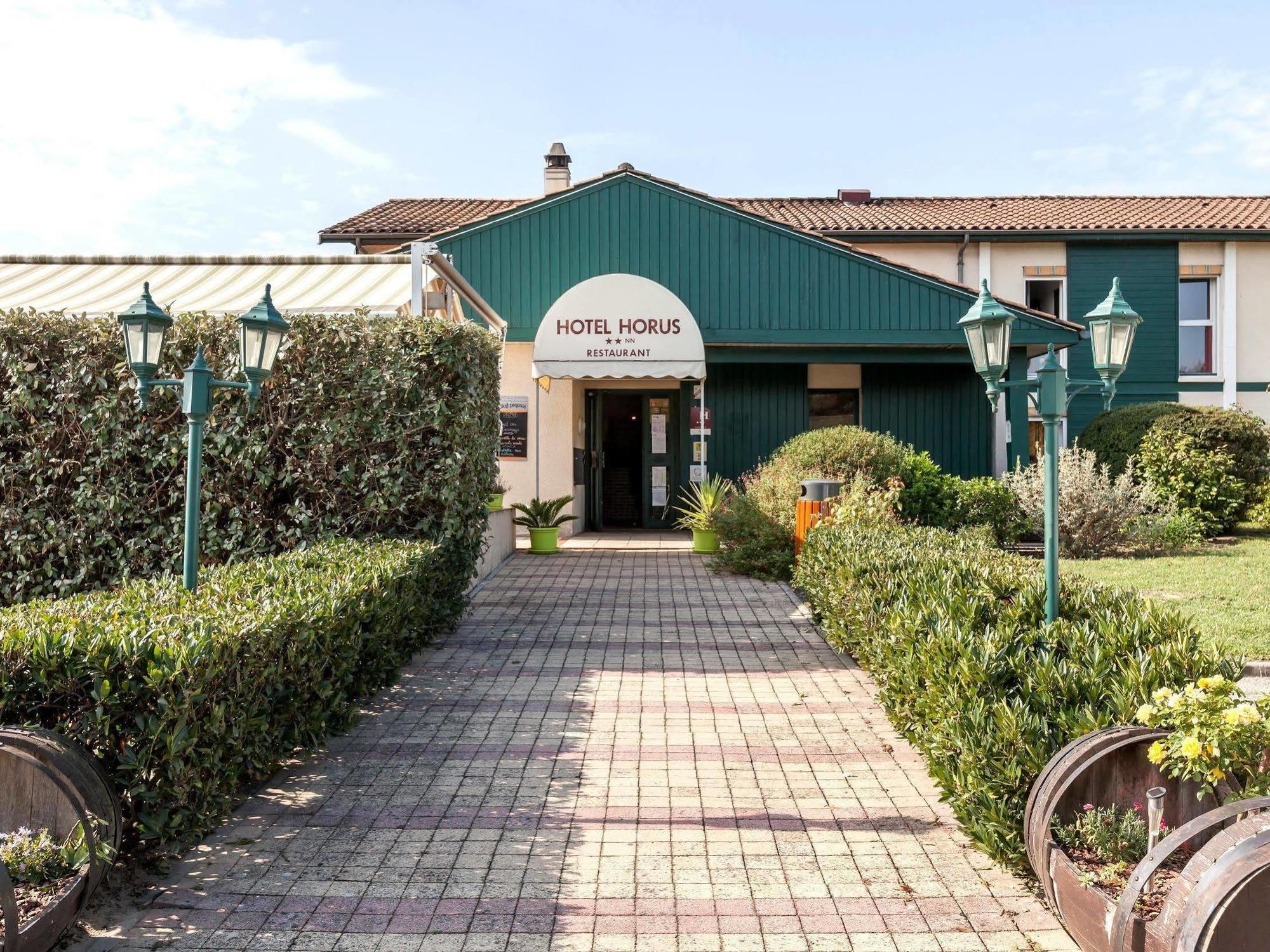 Logis Hotel Horus Restaurant Les Bruyeres Toulenne Екстериор снимка