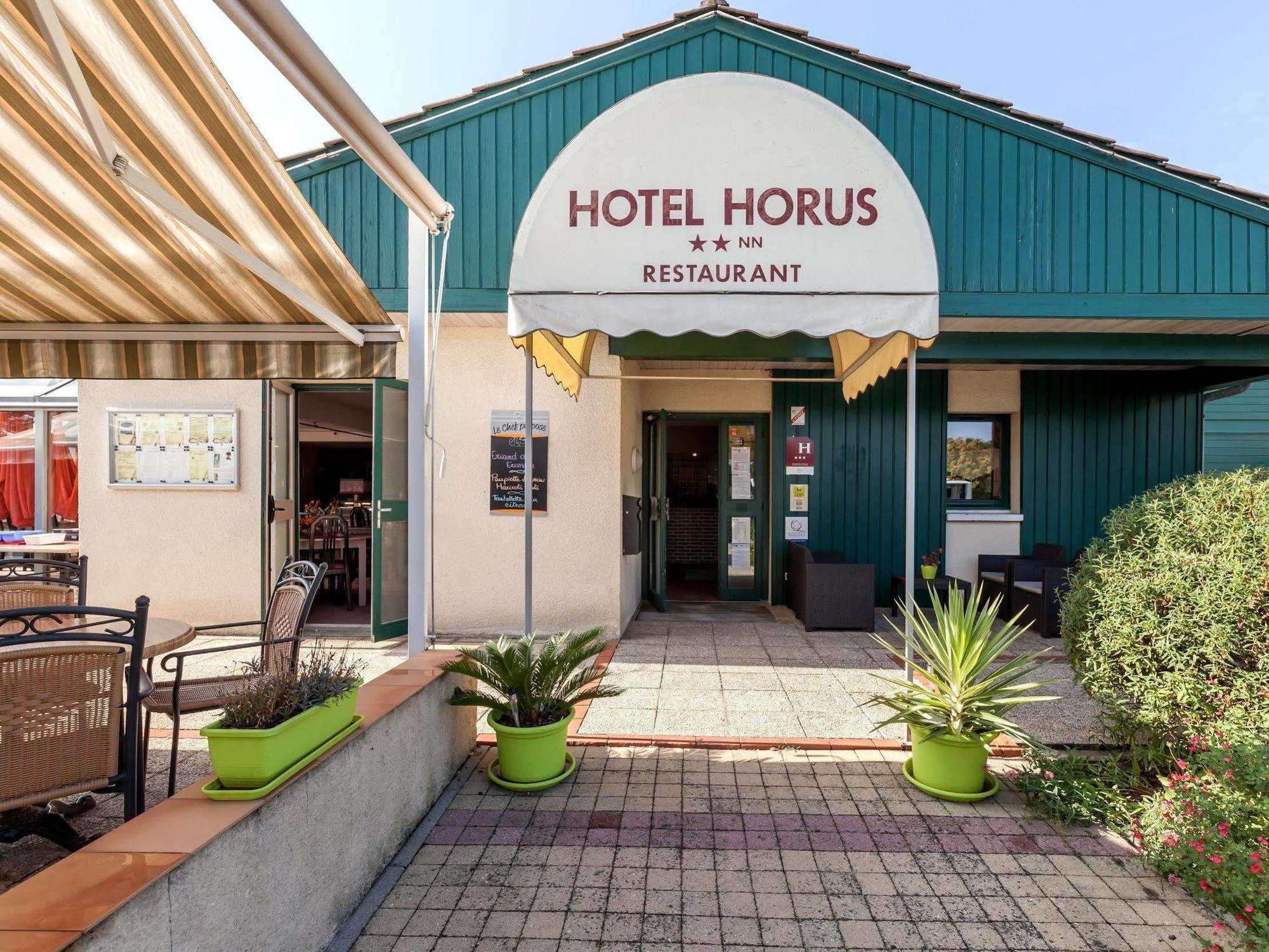 Logis Hotel Horus Restaurant Les Bruyeres Toulenne Екстериор снимка